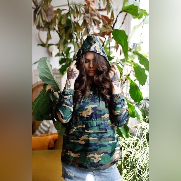 Miley & Molly Jackets & Blazers - Miley & Molly Camo Hooded Pullover Anorak Jacket |Streetwear, Festival, Layering